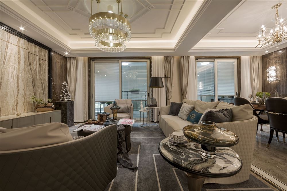 佛山市綠城桂語映月輕奢風格四居室裝修案例