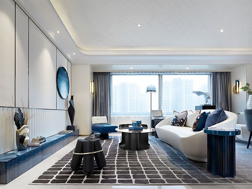 佛山市招商依云國際輕奢風(fēng)格四居室裝修案例