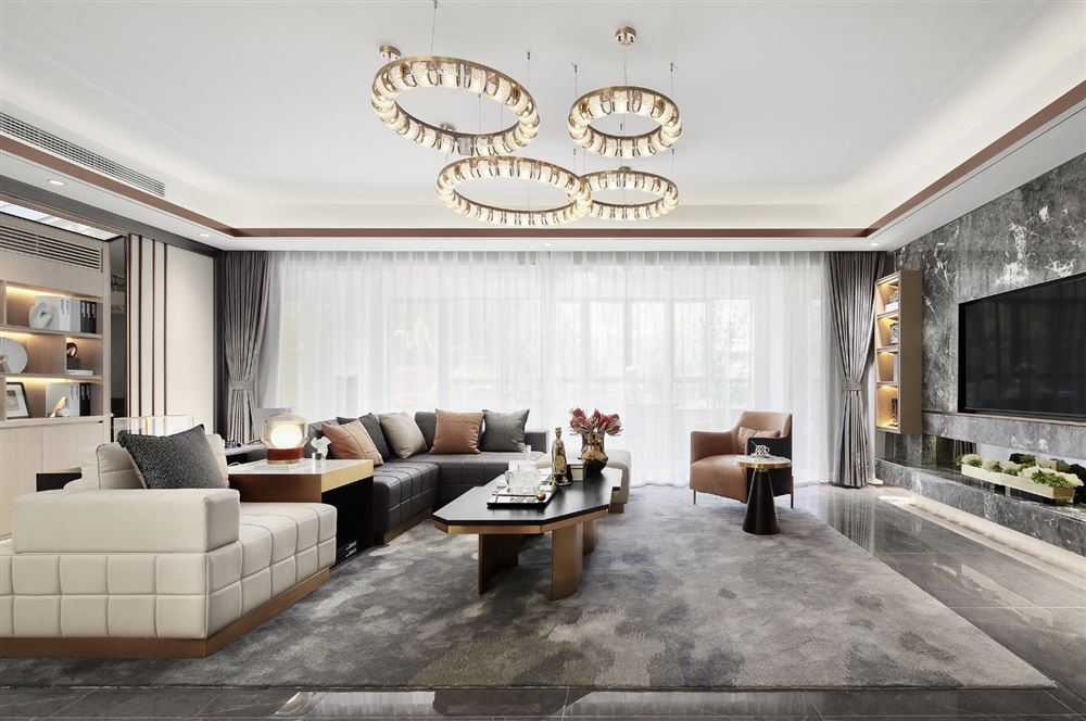 佛山市方直&middot;瓏湖灣輕奢風(fēng)格四居室裝修案例