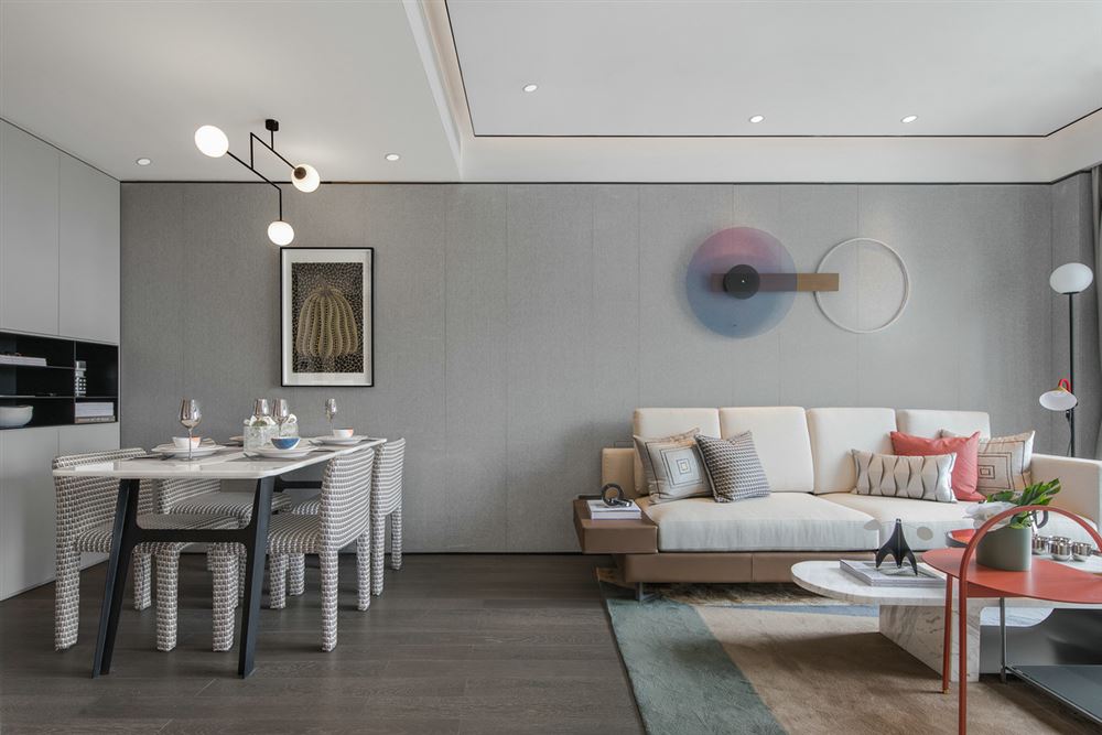 清遠(yuǎn)市荷興廣場歐式風(fēng)格三居室裝修案例