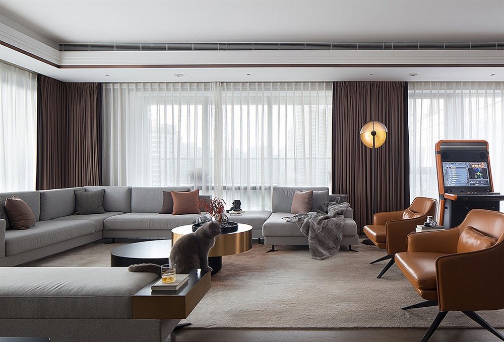 廣州市華遠云和墅輕奢風格二居室裝修案例