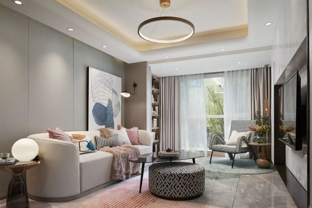 廣州市逸翠灣輕奢風(fēng)格三居室裝修案例