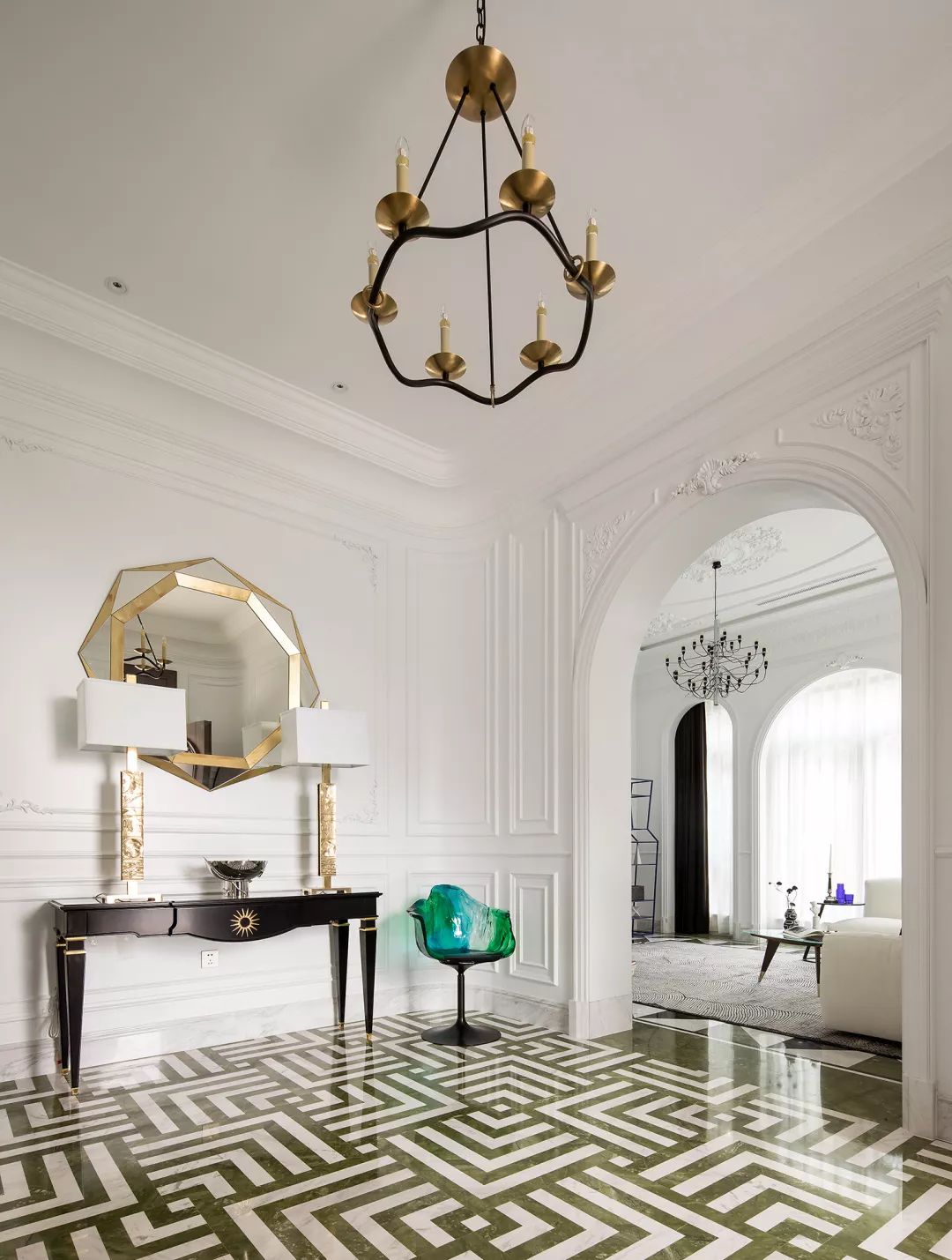 法式風格家裝設計室內(nèi)裝修效果圖-玄關(guān)