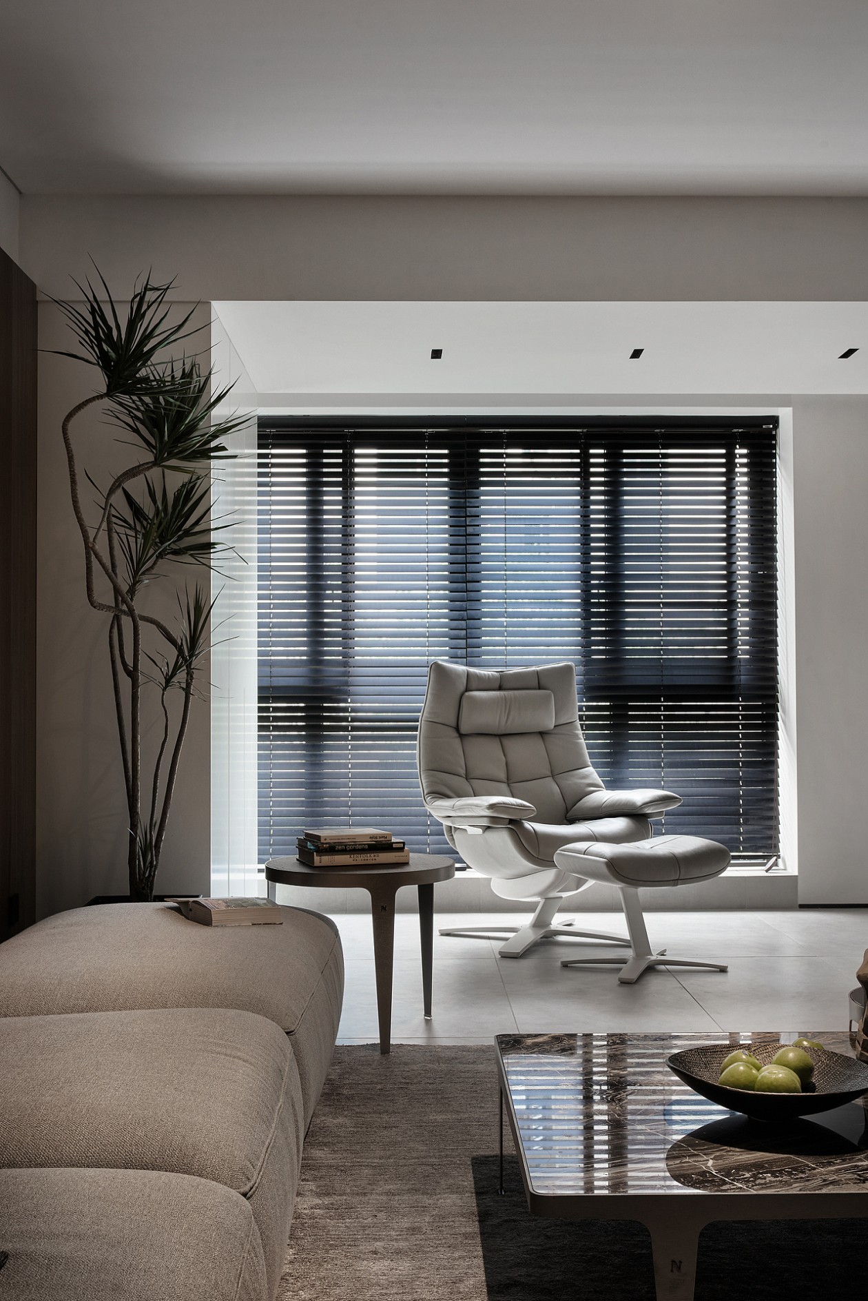 現(xiàn)代簡約風格室內家裝案例效果圖-客廳茶幾