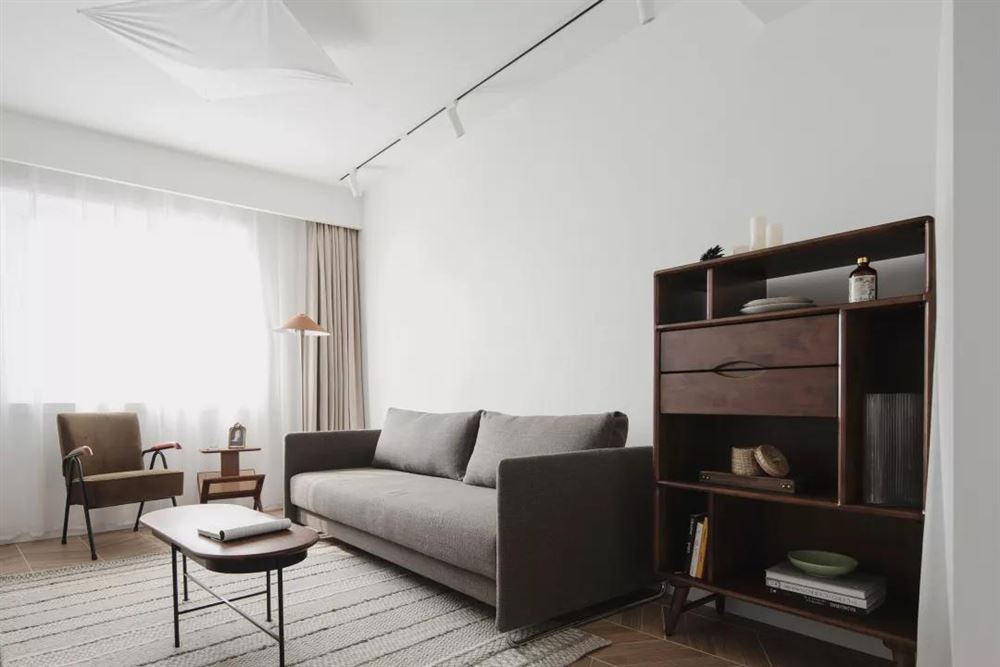 佛山市順德自在城現(xiàn)代簡約風格三居室裝修案例